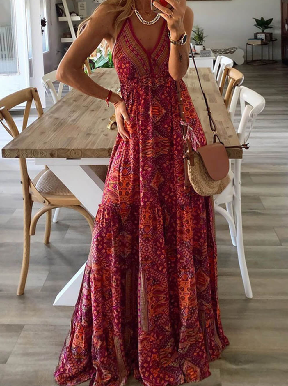 Amira - Vestido maxi de talle alto con estampado floral y escote en V